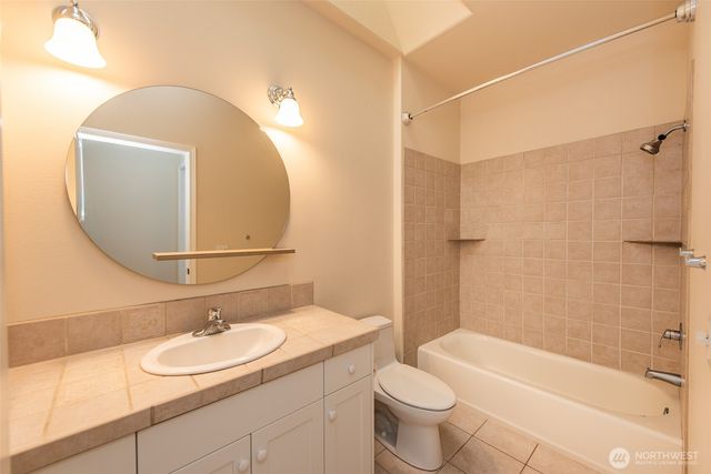 131 Moonlight Drive, Sequim, WA 98382