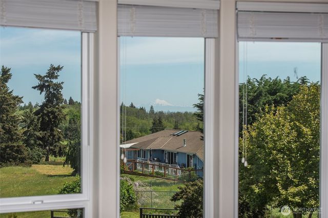 131 Moonlight Drive, Sequim, WA 98382