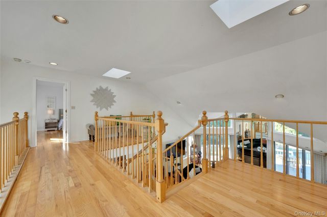 2 Meadowwood Lane, Rye, NY 10580