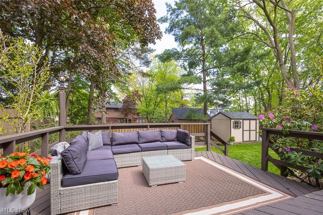 17101 Rabbit Run Drive, Strongsville, OH 44136