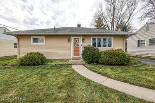 855 Lamonde Drive, Maumee, OH 43537
