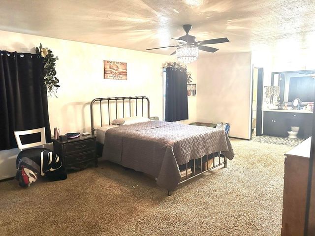 1313 Jefferson Street, Plainview, TX 79072