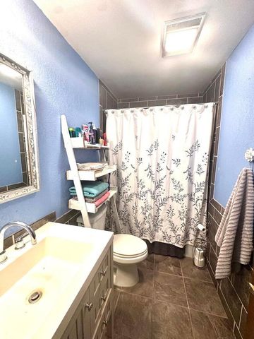 1313 Jefferson Street, Plainview, TX 79072