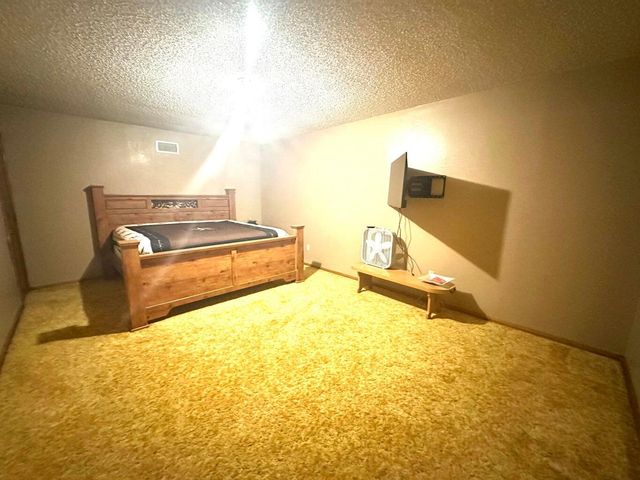 1313 Jefferson Street, Plainview, TX 79072