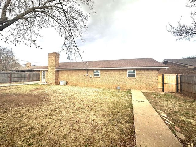 1313 Jefferson Street, Plainview, TX 79072