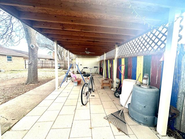 1313 Jefferson Street, Plainview, TX 79072