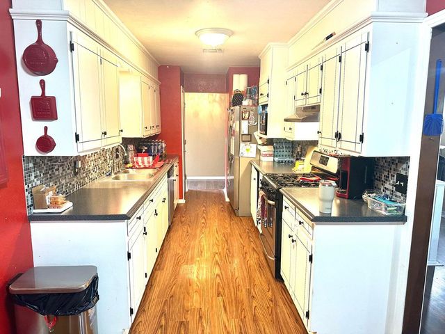 1313 Jefferson Street, Plainview, TX 79072