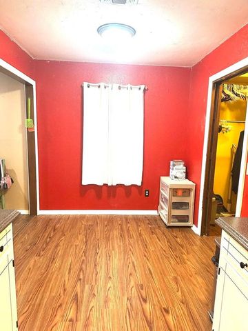 1313 Jefferson Street, Plainview, TX 79072