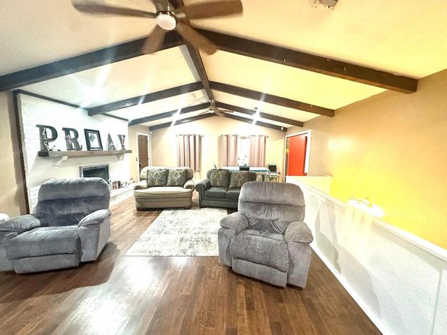 1313 Jefferson Street, Plainview, TX 79072