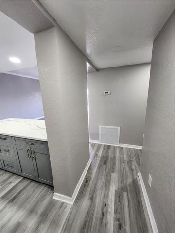 5541 BAY BOULEVARD 403, Port Richey, FL 34668