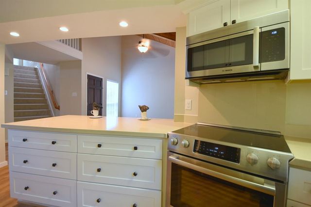 4423 Wendell Street, Bellaire, TX 77401