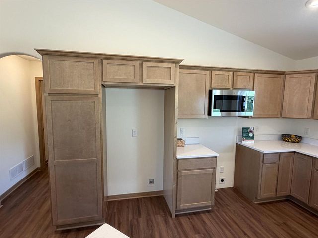 171 Savannah Parkway, Deerfield, WI 53531