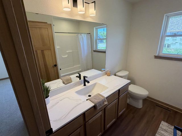 171 Savannah Parkway, Deerfield, WI 53531