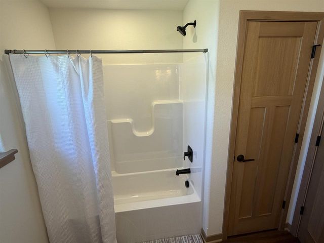 171 Savannah Parkway, Deerfield, WI 53531