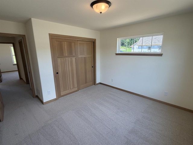 171 Savannah Parkway, Deerfield, WI 53531