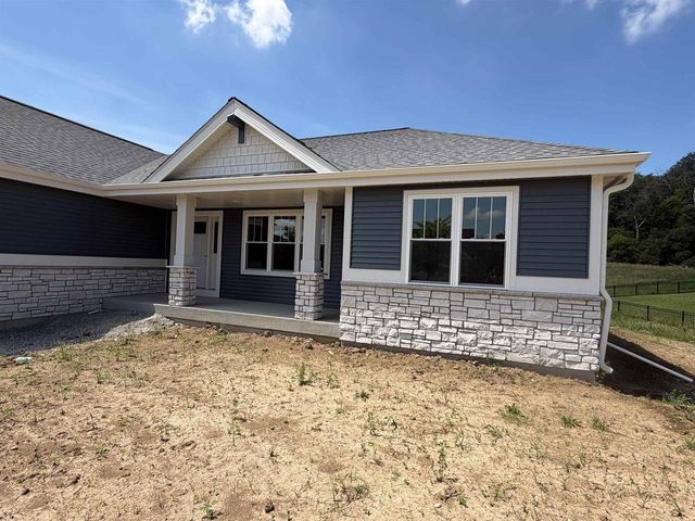 171 Savannah Parkway, Deerfield, WI 53531