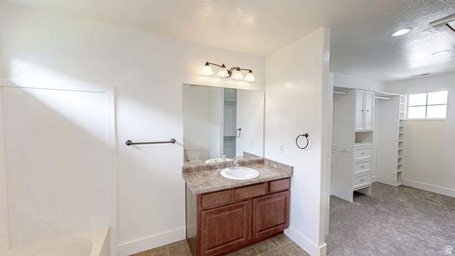 1226 LILY PAD DR, Spanish Fork, UT 84660