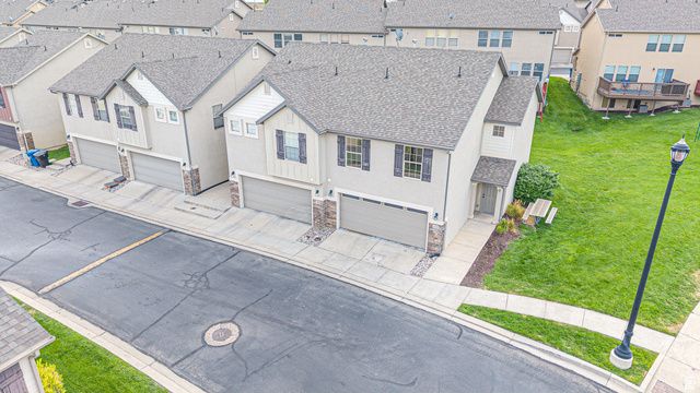 1226 LILY PAD DR, Spanish Fork, UT 84660