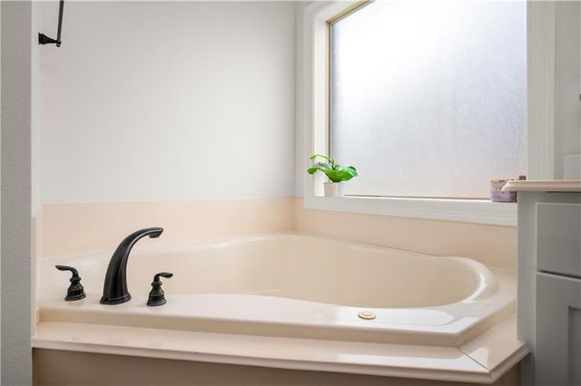 35 RAGAN Drive, Alexandria, LA 71303