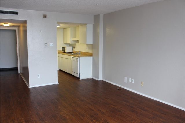 1800 Lavaca ST 203, Austin, TX 78701