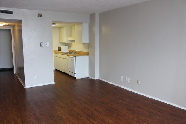 1800 Lavaca ST 203, Austin, TX 78701