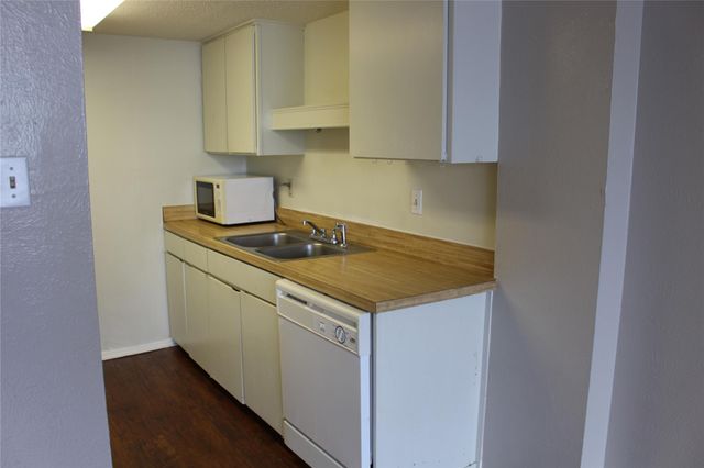 1800 Lavaca ST 203, Austin, TX 78701