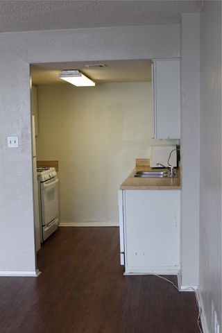 1800 Lavaca ST 203, Austin, TX 78701