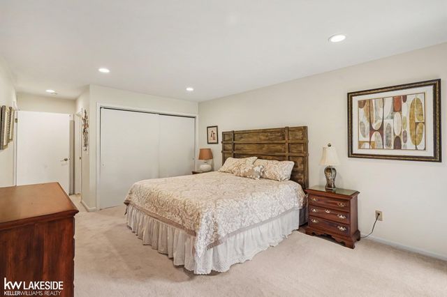 983 Wexford Way, Rochester Hills, MI 48307
