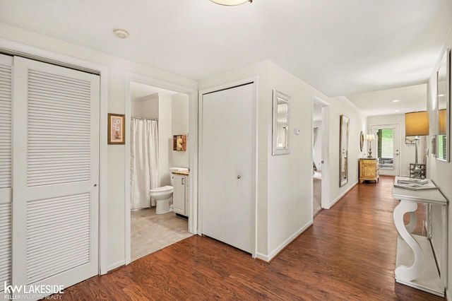 983 Wexford Way, Rochester Hills, MI 48307