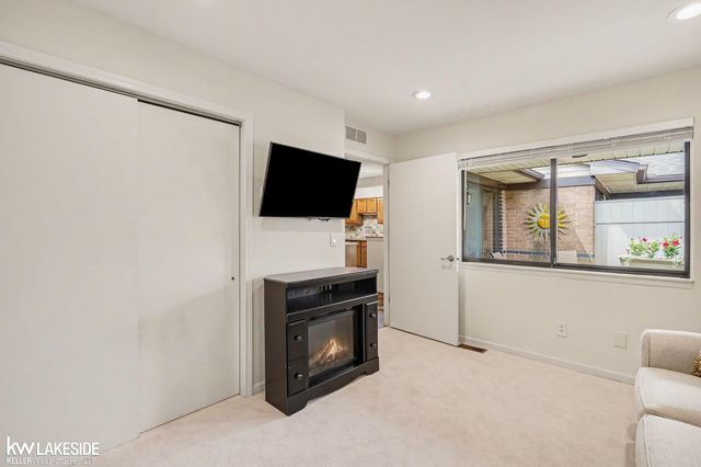 983 Wexford Way, Rochester Hills, MI 48307