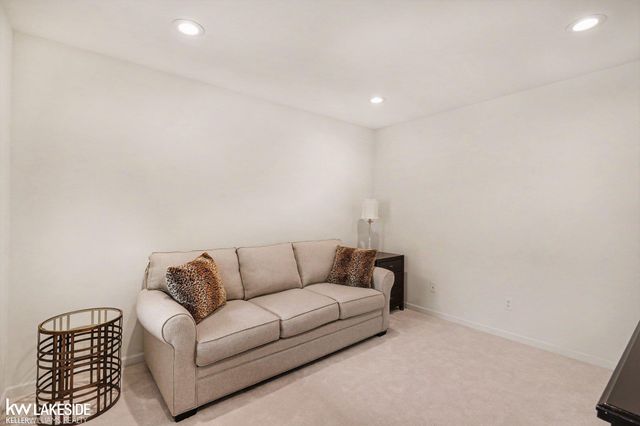 983 Wexford Way, Rochester Hills, MI 48307