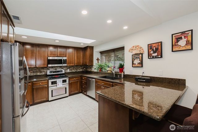 3614 3616 Crestview Drive W, University Place, WA 98466