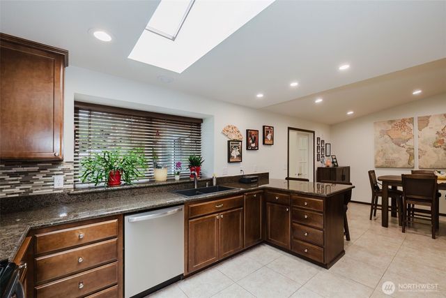 3614 3616 Crestview Drive W, University Place, WA 98466