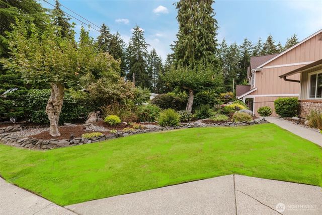 3614 3616 Crestview Drive W, University Place, WA 98466