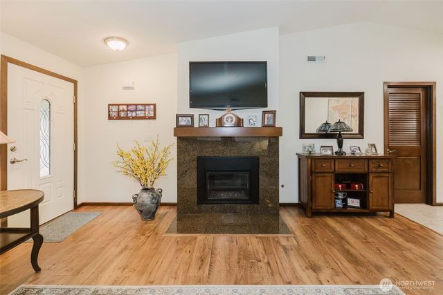 3614 3616 Crestview Drive W, University Place, WA 98466