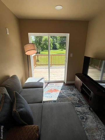 14250 Inkster Road, Redford, MI 48239