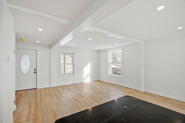 420 North Broadway, Haverhill, MA 01832