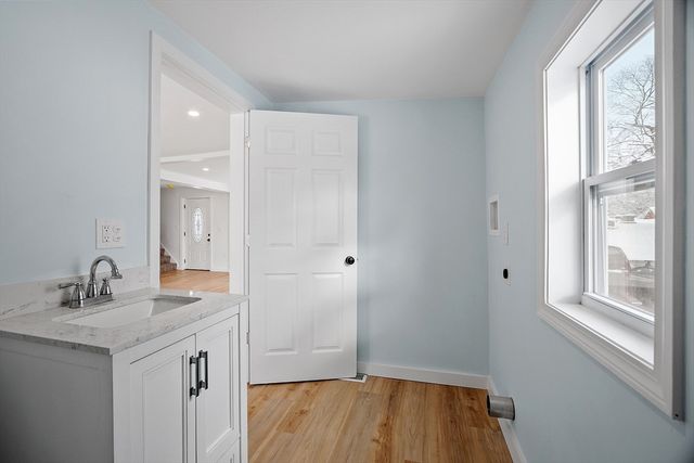 420 North Broadway, Haverhill, MA 01832