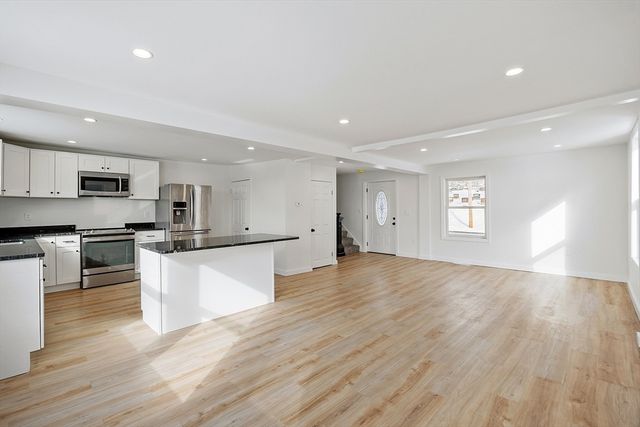 420 North Broadway, Haverhill, MA 01832