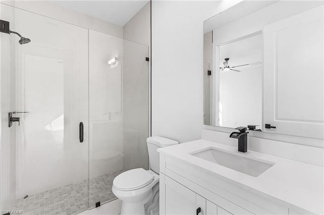 417 SW 23rd TER, Cape Coral, FL 33991