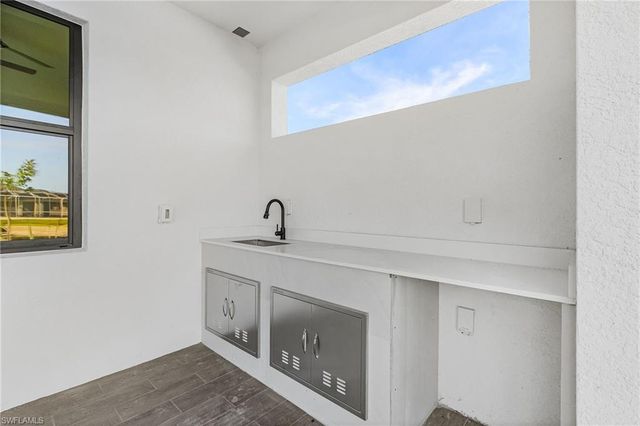 417 SW 23rd TER, Cape Coral, FL 33991