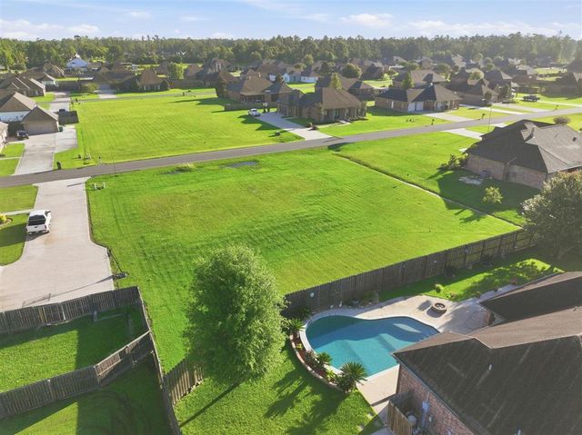 2777 Newberry Station Drive, Lake Charles, LA 70611