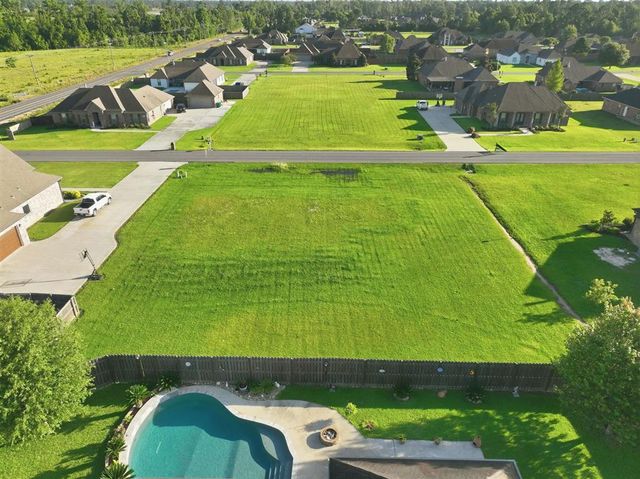 2777 Newberry Station Drive, Lake Charles, LA 70611