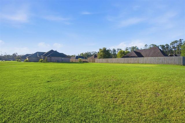 2777 Newberry Station Drive, Lake Charles, LA 70611