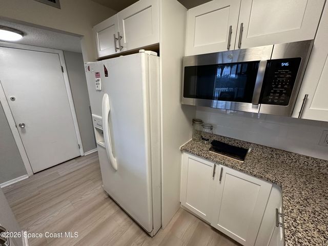 3190 N Atlantic Avenue 208, Cocoa Beach, FL 32931