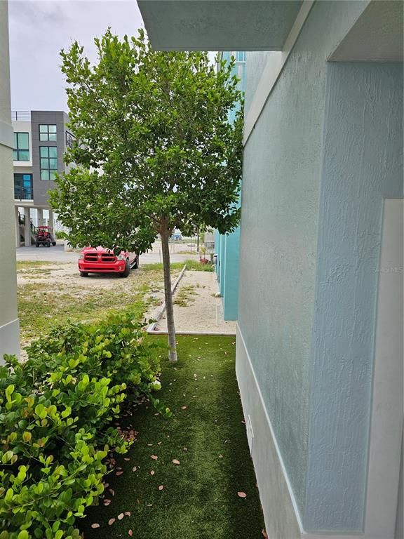Image 58 of property listing at 94825 OVERSEAS HIGHWAY 61, Key Largo, FL 33037