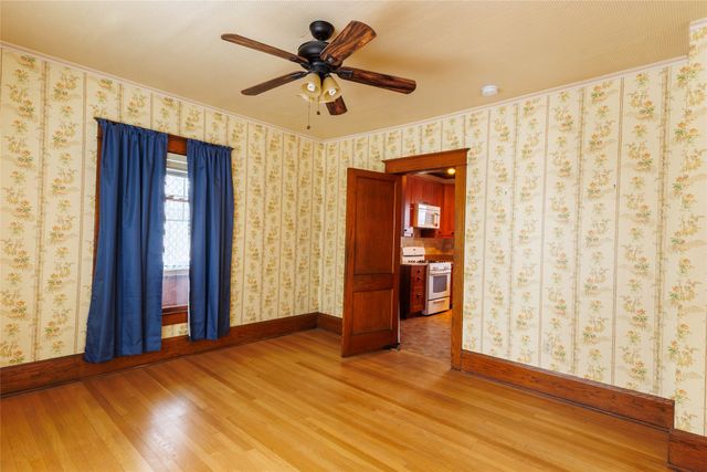 533 E SOUTH Street, Corry, PA 16407