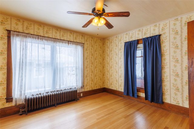 533 E SOUTH Street, Corry, PA 16407