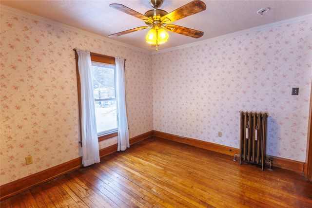 533 E SOUTH Street, Corry, PA 16407