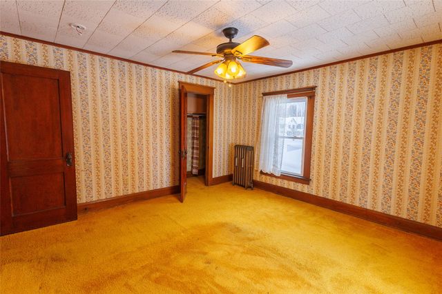 533 E SOUTH Street, Corry, PA 16407